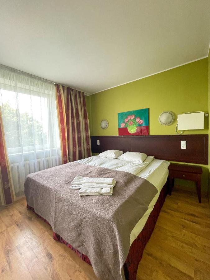Taurage Hotel Buitenkant foto